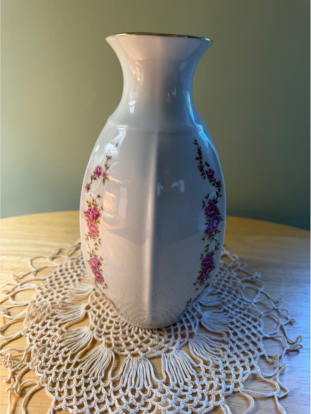 Vintage Bavaria Jasmin Germany Porcelain Flower Vase with Pink Floral Design - Picture 3 of 6